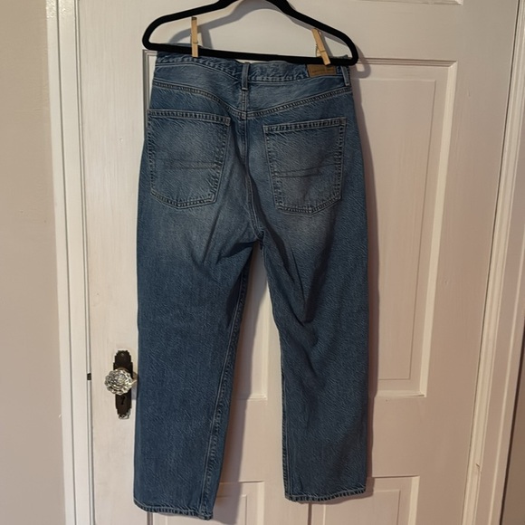 American Eagle 90's Boyfriend Women's Distressed Button Fly Denim Jeans Size 6 S - Picture 7 of 13